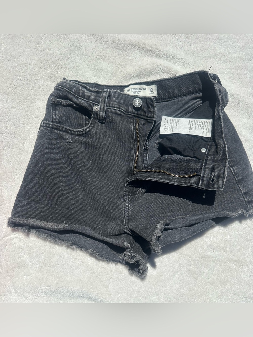 Abercrombie & Fitch the mom short high rise shorts size 24 / 00
